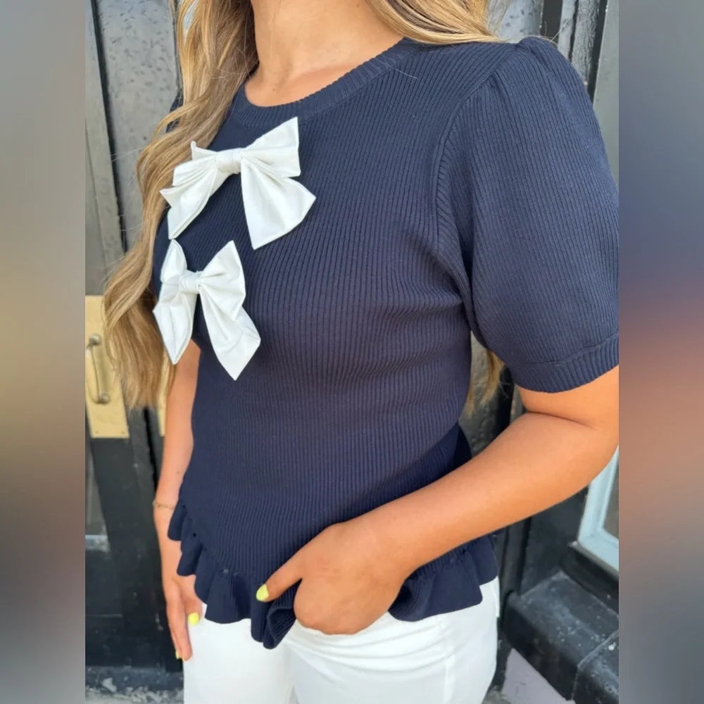 Voy Knit Top with Bow Embellishment NWOT! - Picture 4 of 12